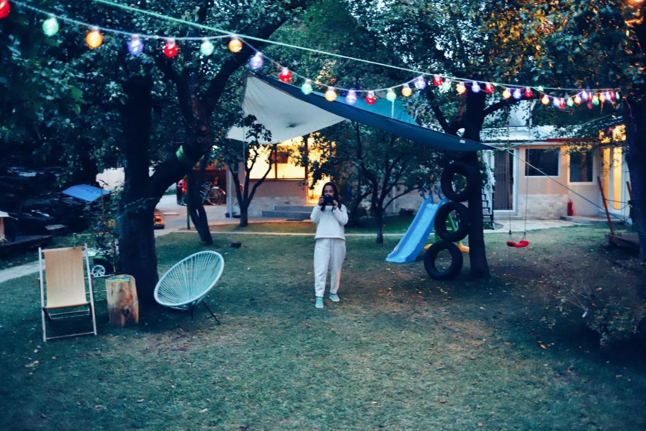 Dragonfly Gardens - The Wagons Hotel Brasov Bagian luar foto